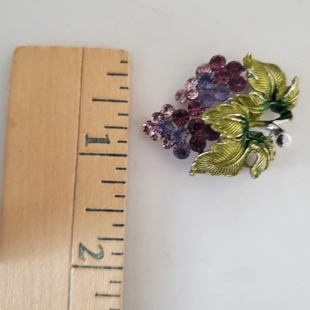 Grape Cluster Brooch Pin Rhinestone Purple Lavender Green Enamel Silver Tone
